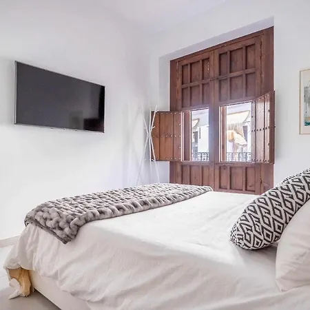 Comfy Away - Exclusivo Mercado De Triana Con Balcon Apartment Sevilla